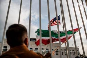 اهتزاز پرچم ایران در کنسولگری آمریکا در ژوهانسبورگ