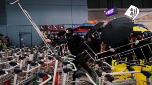 درگیری‌ها در هنگ کنگ به فرودگاه کشیده شد