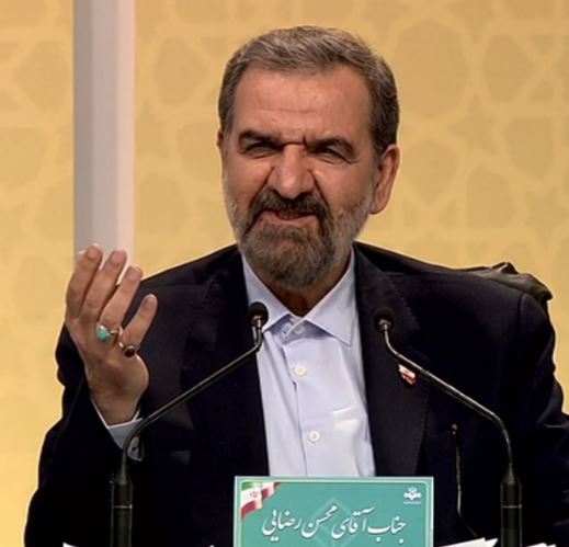 محسن رضايي قصد کناره گيري ندارد