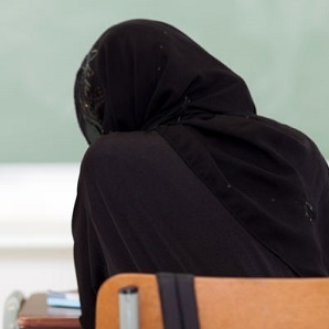 نقشه شوم زن معتاد براي سرقت!