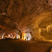 نمایی جالب از غار نمک در ترکیه
