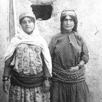 ‌تصویری از زنان کرد در سال ۱۳۰۸