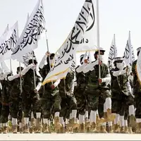 مراسم سردوشی یک گردان 700 نفره از ارتش طالبان