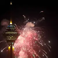 عکس/ نورافشانی سالگرد پیروزی انقلاب در تهران