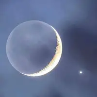ماه، سیاره‌ی مشتری و چهار قمر گالیله‌ای آن در یک تصویر