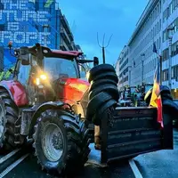 مسدود کردن خیابان های بروکسل توسط کشاورزان معترض