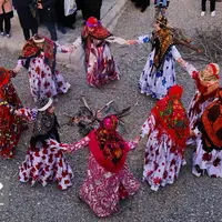 عکس/ آئین‌های زیبای چهارشنبه آخر سال در روستاهای آذربایجان شرقی