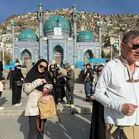 عکس/ آغوش باز طالبان برای گردشگران خارجی