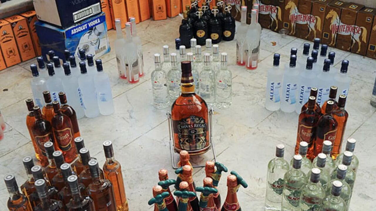 دستگیری 6 نفر از توزیع‌کنندگان مشروبات تقلبی در ماکو