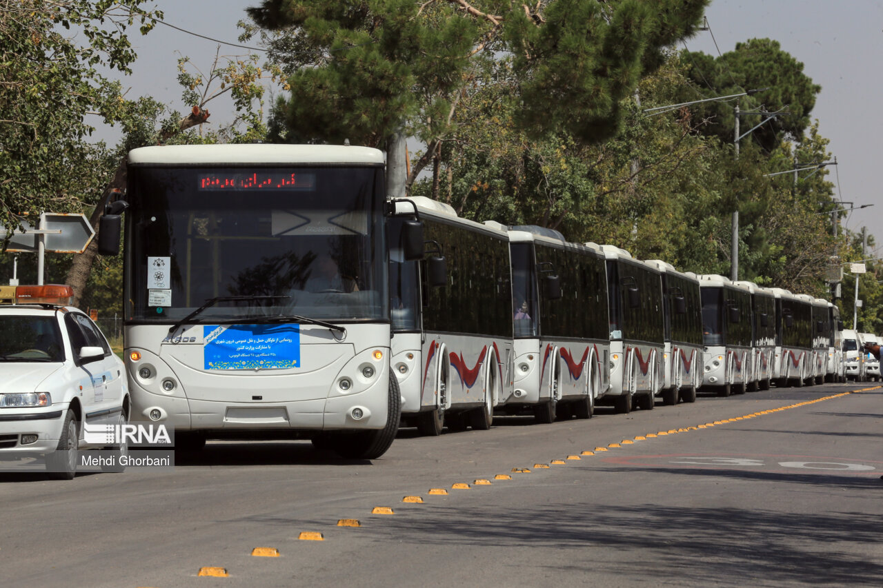 تزریق اتوبوس به ناوگان حمل‌ونقل عمومی مشهد آغاز شد
