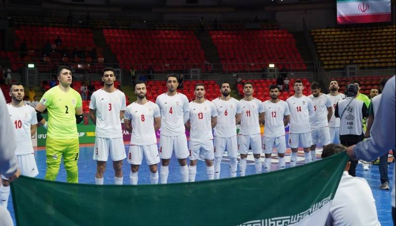 تیم ملی با لباس همیشگی در یک چهارم جام ملت‌ها