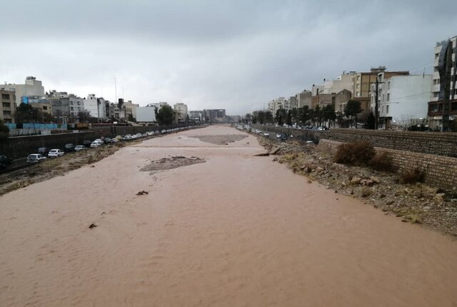 ‌کنارگذرهای رودخانه خشک شیراز تا اطلاع ثانوی مسدود شدند