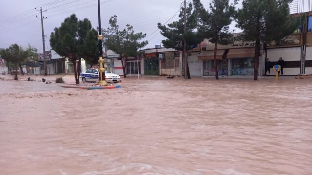 آخرین وضعیت سیلاب در زیرکوه خراسان‌جنوبی؛ کنکوری‌ها با کمک ارتش به آزمون رسیدند