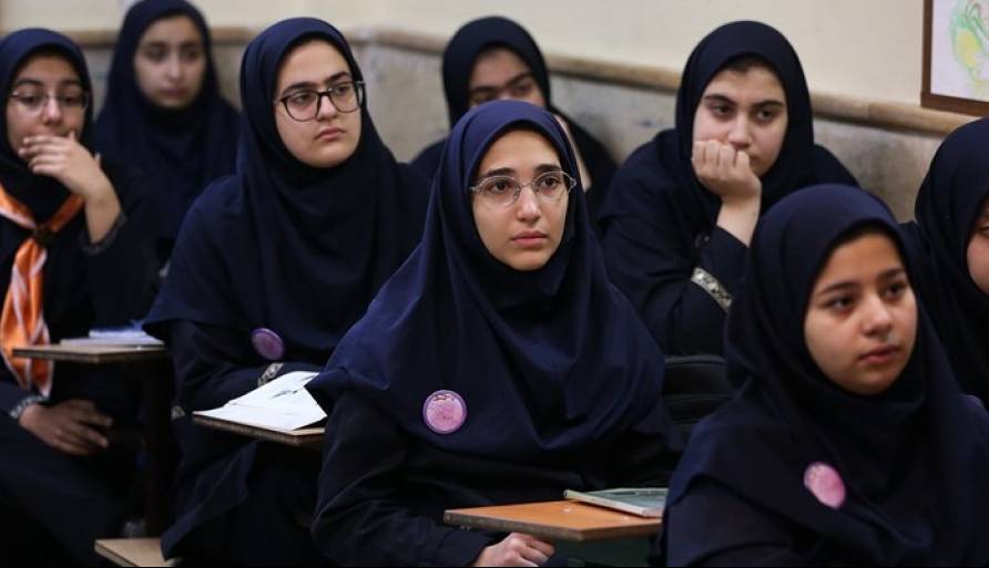 آموزش و پرورش: 16 طرح عفاف و حجاب در مدارس در حال اجراست