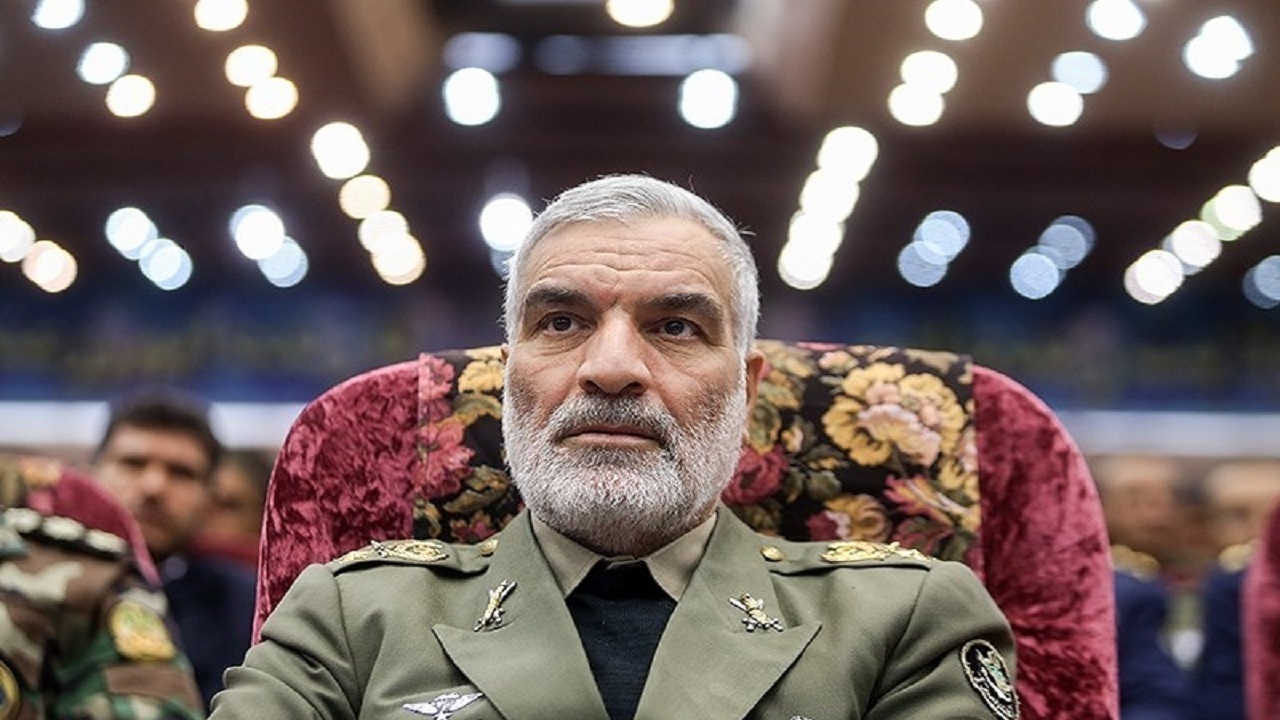 معاون اجرایی ارتش: هر تهدیدی علیه ایران را در نطفه خفه خواهیم کرد