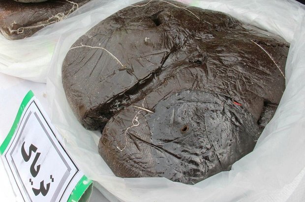 کشف بیش از 16 کیلوگرم تریاک از یک منزل مسکونی در یزد
