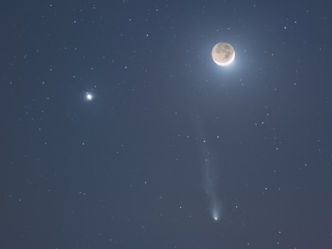 تصویر روز ناسا ؛ ملاقات دنباله‌دار، ماه، مشتری و اورانوس!