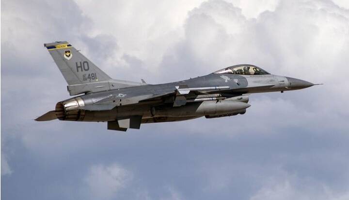 سقوط اف-16 حامل مواد شیمیایی سمی در نیومکزیکو