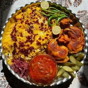 زرشک پلو با مرغ عروسی؛ مواظب باش انگشتات رو باهاش نخوری!