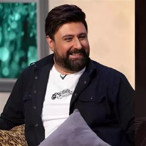 تشکر محمد علیزاده از همسرش سارا منجزی پور در کنسرت