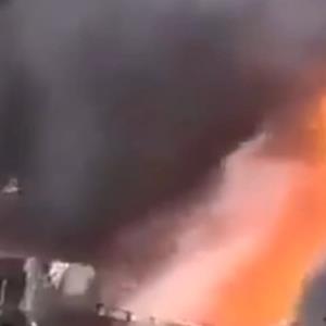 تصادف دلخراش اتوبوس زائران هندی با تانکر حامل سوخت در جاده مدینه؛ دست‌کم ۴۲ نفر جان‌باختند