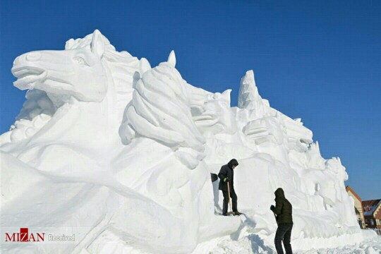 مسابقه ساختن مجسمه هاي برفي در چين