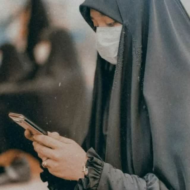 اما بی‌شوخی دختر با چادرش دلبر و خوشگل میشه😌🙃