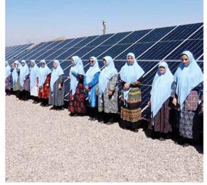 زنان روستای کاشان از فروش برق خورشیدی خود کفا شدن