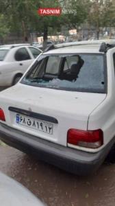 شکستن شیشه خودروها در مشهد توسط تگرگ
