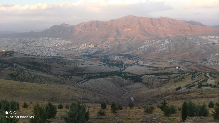 اینم بام شهر خرم آباد لرستان 