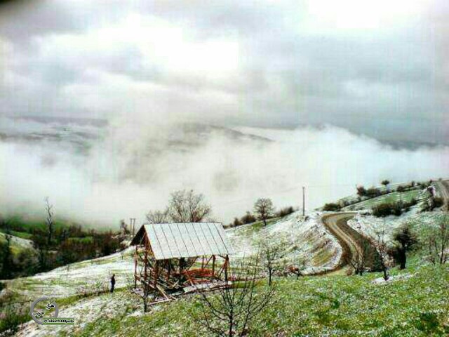 خاطراتش‌با‌منه‌خودش‌با‌یکی‌دیگه🖤.....بی مخاطب 