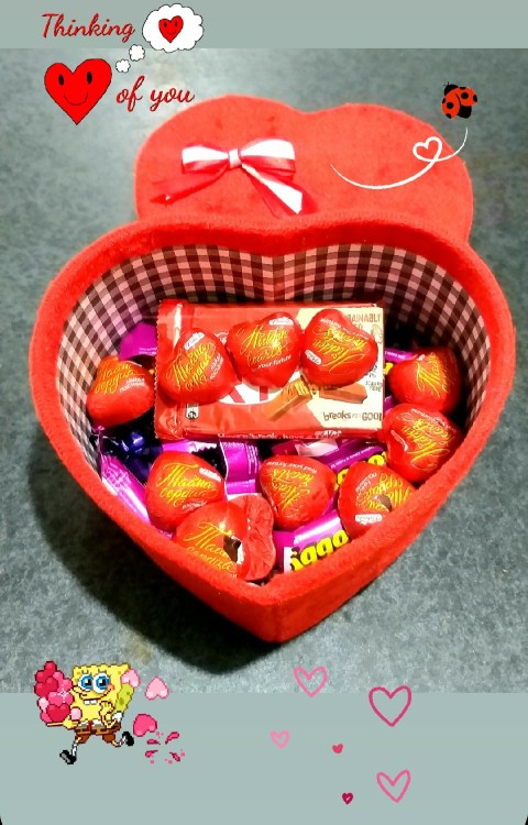 ولنتاینتون مبارک😌💕🍫🍬🍫