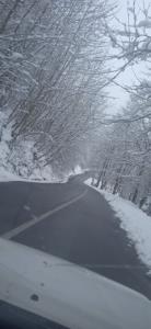 جاده و ی اهنگ مازرونی  توپ جاتون خالی😍😍😍❄❄❄❄