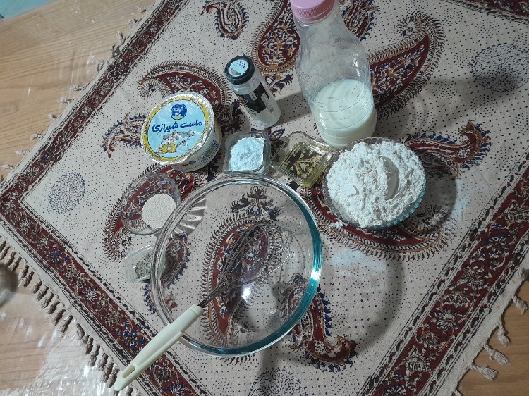 سارا بانو  میخاد  لگیمات درست کنه😊😊😊🥰