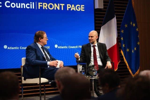 📌وزیر خارجه فرانسه: توافق با ایران با شامل سه مورد باشد

هس