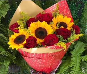 سلام‌دوستان‌روزتون‌بخیر‌شادباشیدوبرقرار🌹🌹🌹