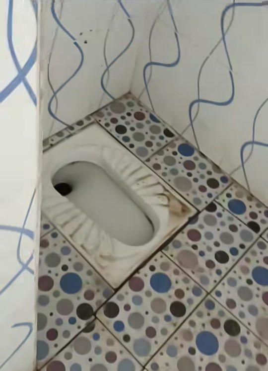 توالتمون🥲حالا چیکار کنم 😭😭😭