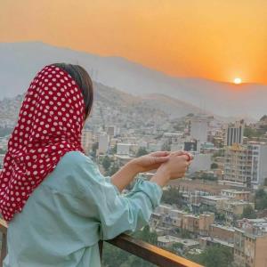 باید رد شد و رفت..... کپشن🌱👇