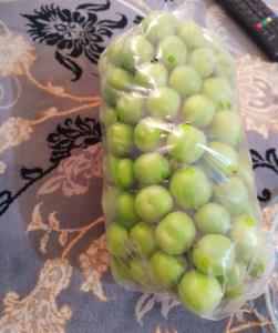کی میخوره دستش بالا😋😋