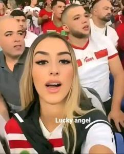 خانما قبل ازمتوسل شدن به اسنپ چت مراقب به اطرافتون باشید 🥴