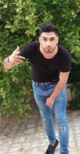 اونی که بهت بال میده ، تفنگم داره ...