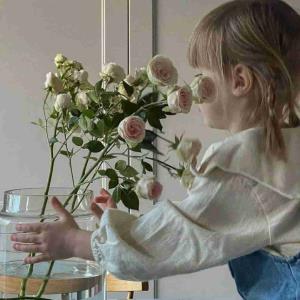 شاد باش این تنها راهیه که دشمنتو غمگین میکنه ، دلتون شاد ***