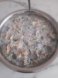 دیدم خیلی گرمه براتون آبدوغ درست کردم 😋😋
