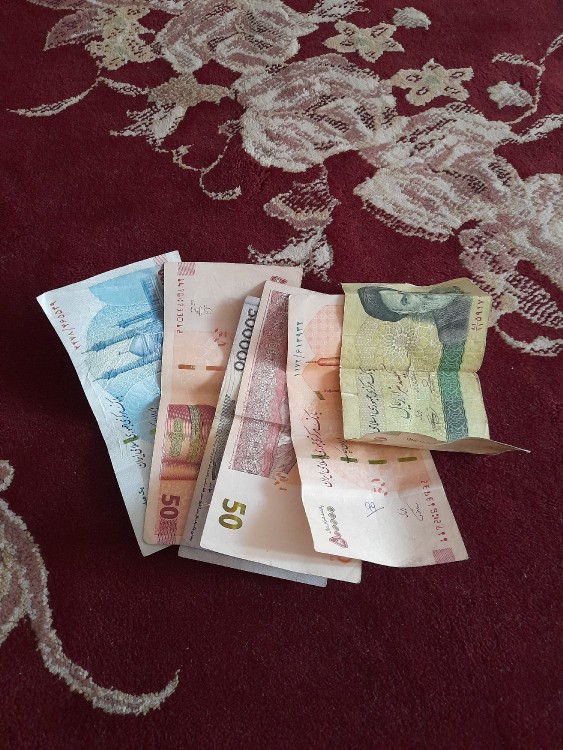می خوام پست رگباری بزارم قربه الی الله🤦‍♀️😄👋🏃