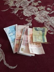 می خوام پست رگباری بزارم قربه الی الله🤦‍♀️😄👋🏃