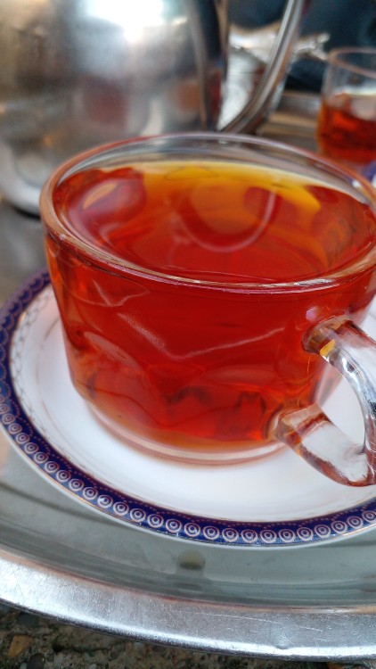 سلام گلیا بفرمایید چایییی