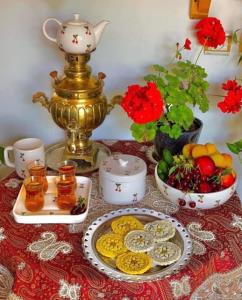 عصر‌تون شیرین و دلچسب  🍰☕️