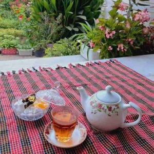 🍃🪵

✨«فَإِذَا قَضَىٰ أَمْرًا فَإِنَّمَا یَقُولُ لَهُ کُنْ فَیَکُونُ»

«خدا بخواهد غیرممکن هم ممکن می‌شود»
امیدوارم همینقدر قشنگ براتون بخواد.🍃🥰🌱
