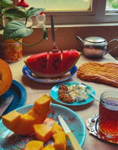 سـ🌸ـلام
صبح دوشنبه تون باطراوت ☕ 🌸 