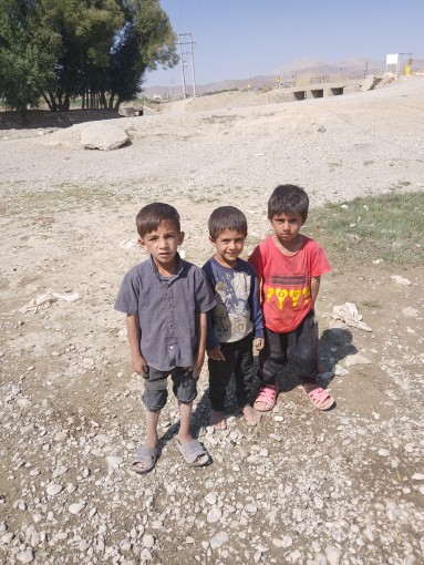 بچه های روستای گشنیزجان 